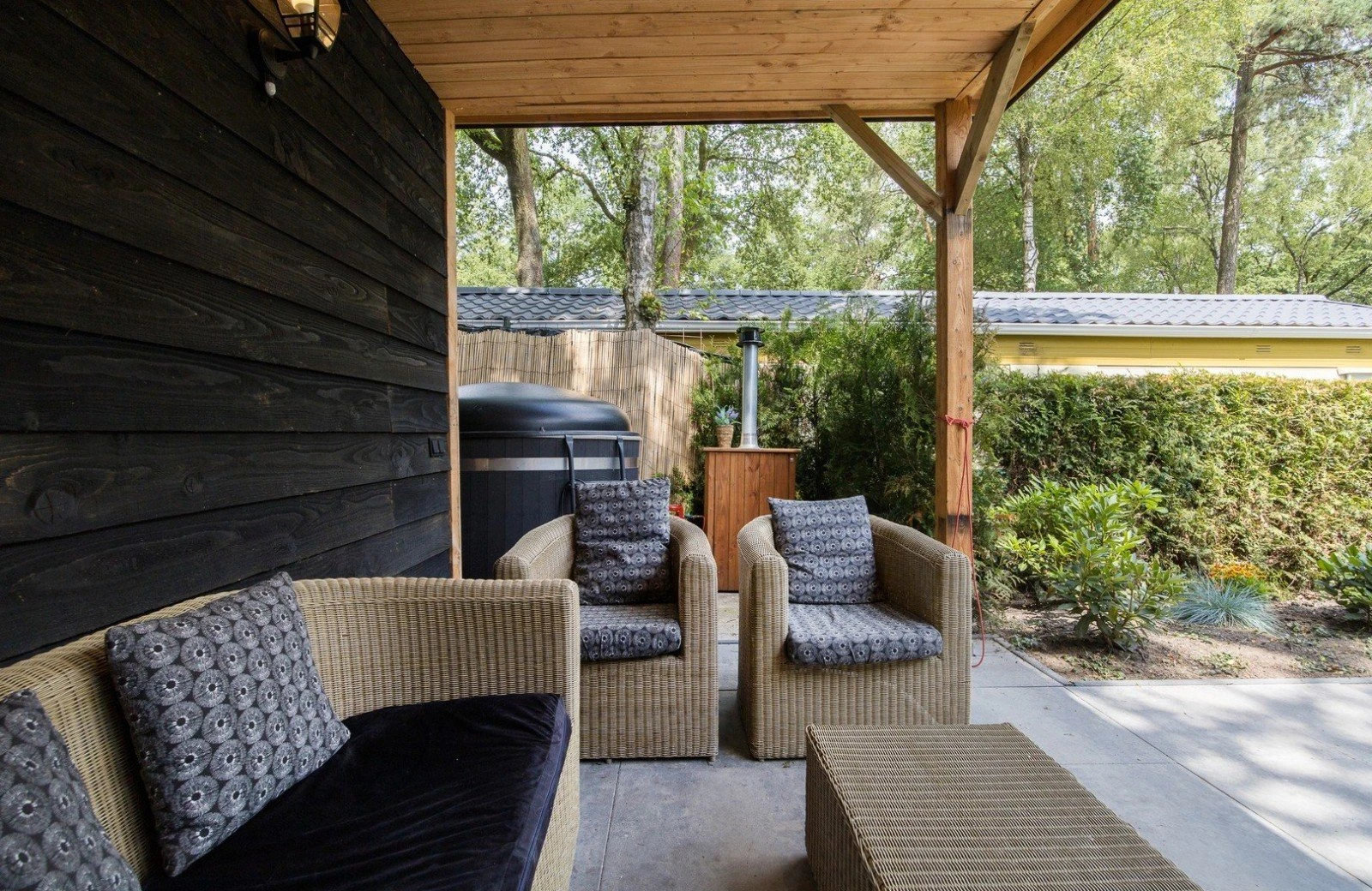 4 pwellness chalet hoenderloo veluwe hottube sauna 37