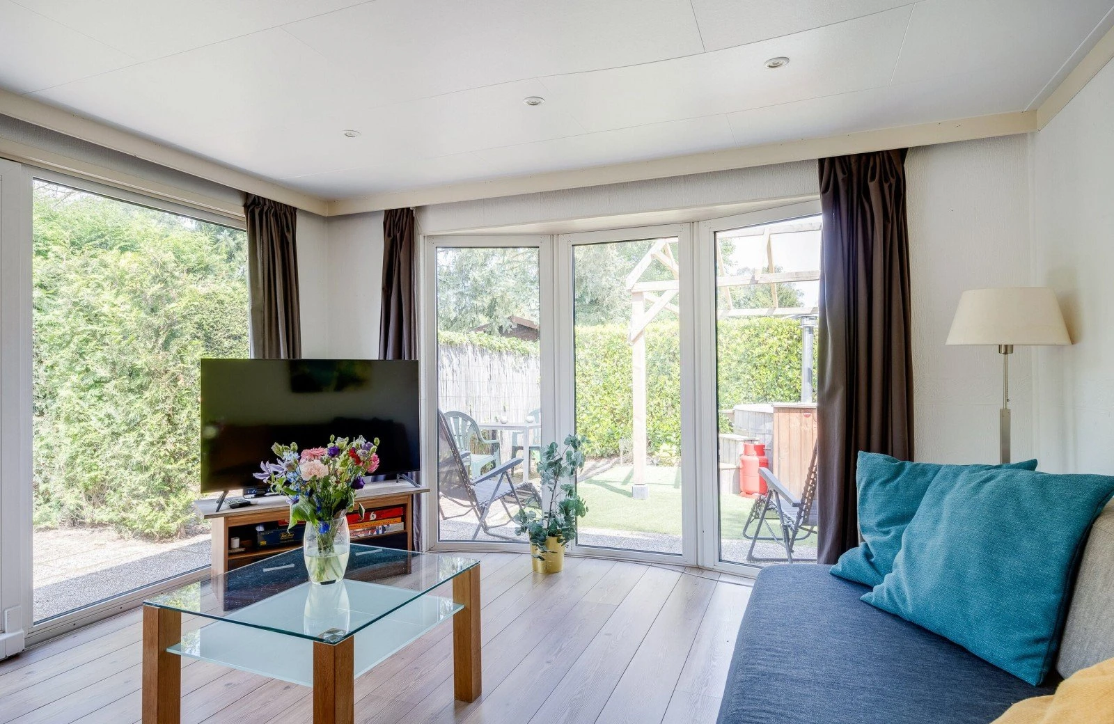 Wellnesshut met eigen bubbelbadsauna 14