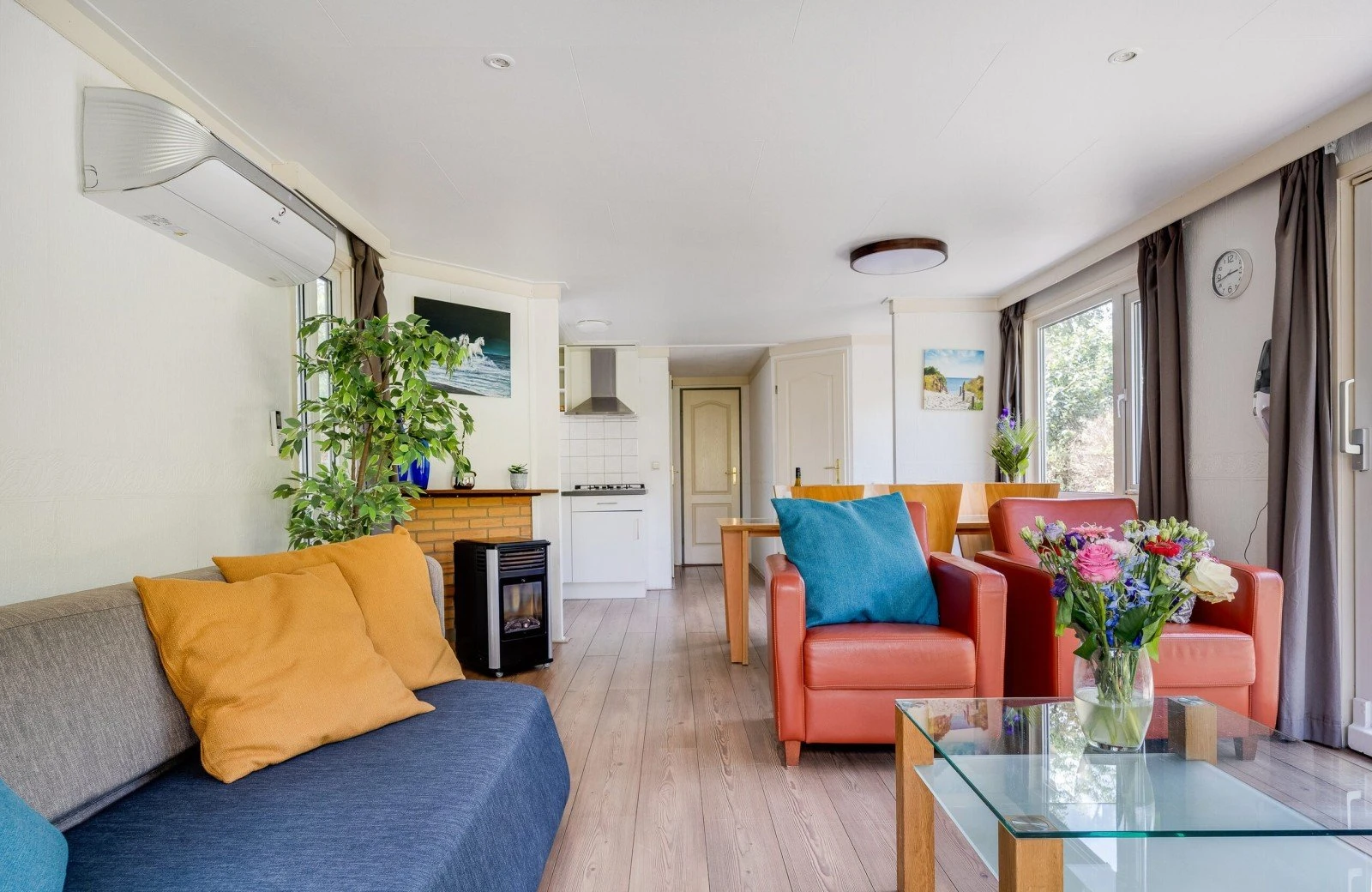 Wellnesshut met eigen bubbelbadsauna 16