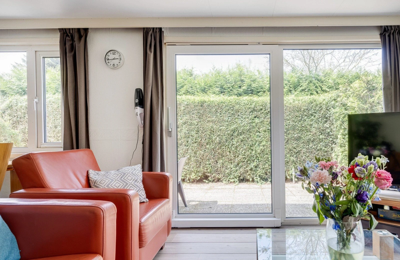 Wellnesshut met eigen bubbelbadsauna 18