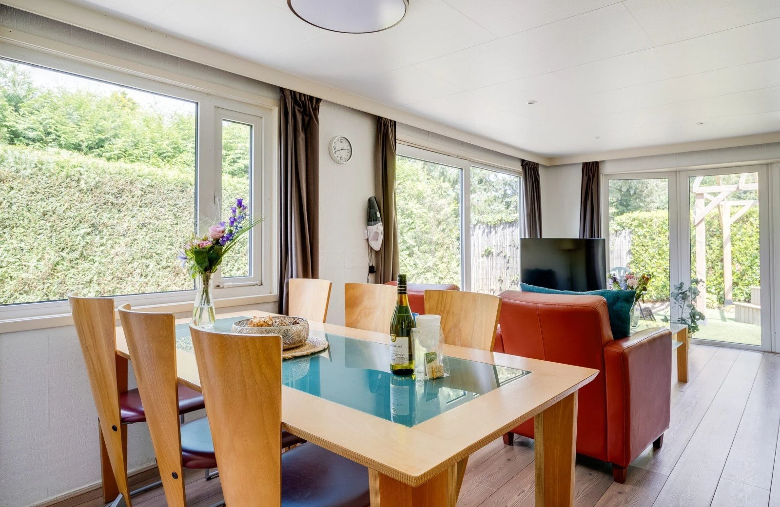 Wellnesshut met eigen bubbelbadsauna 21