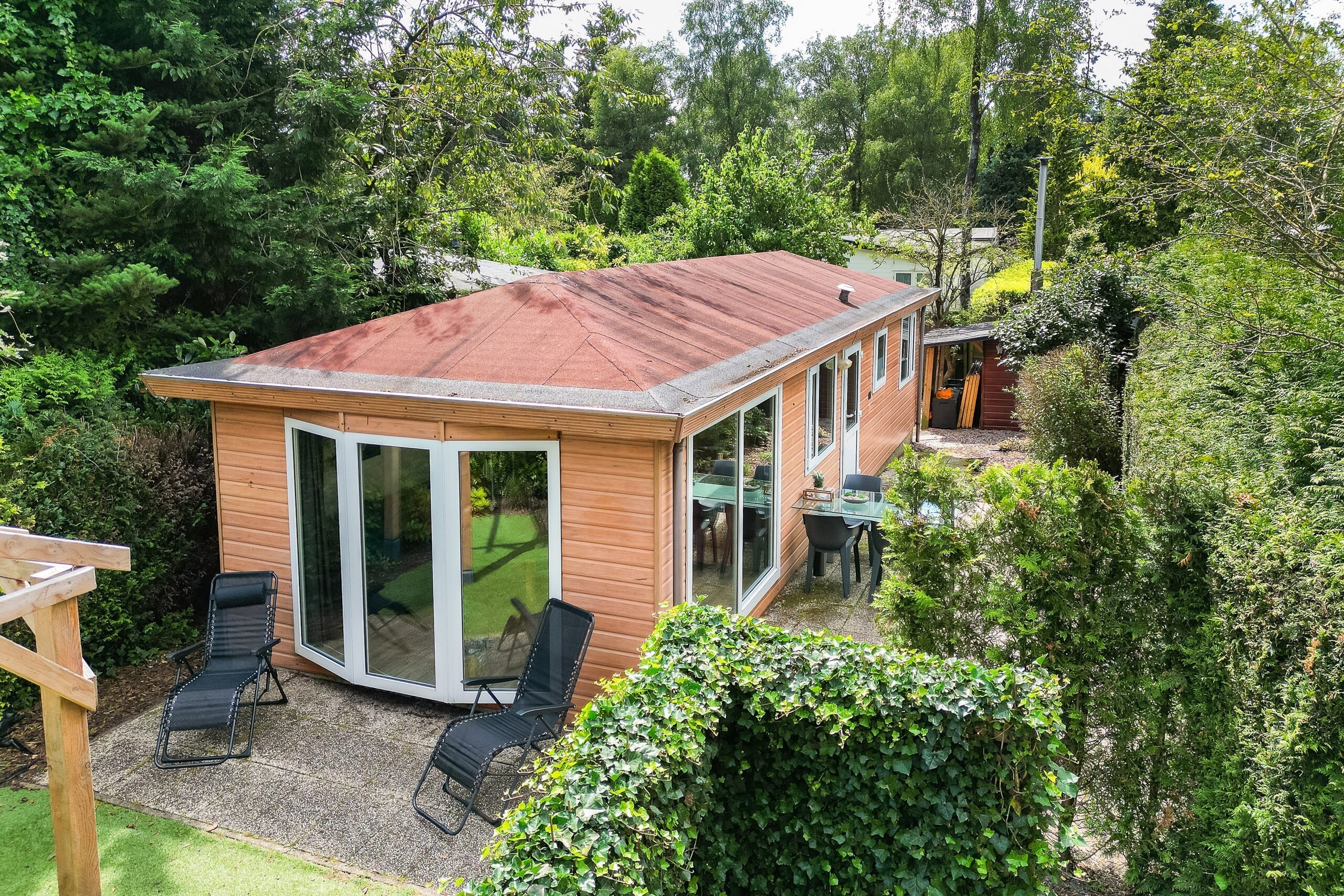 Wellnesshut met eigen bubbelbadsauna 3