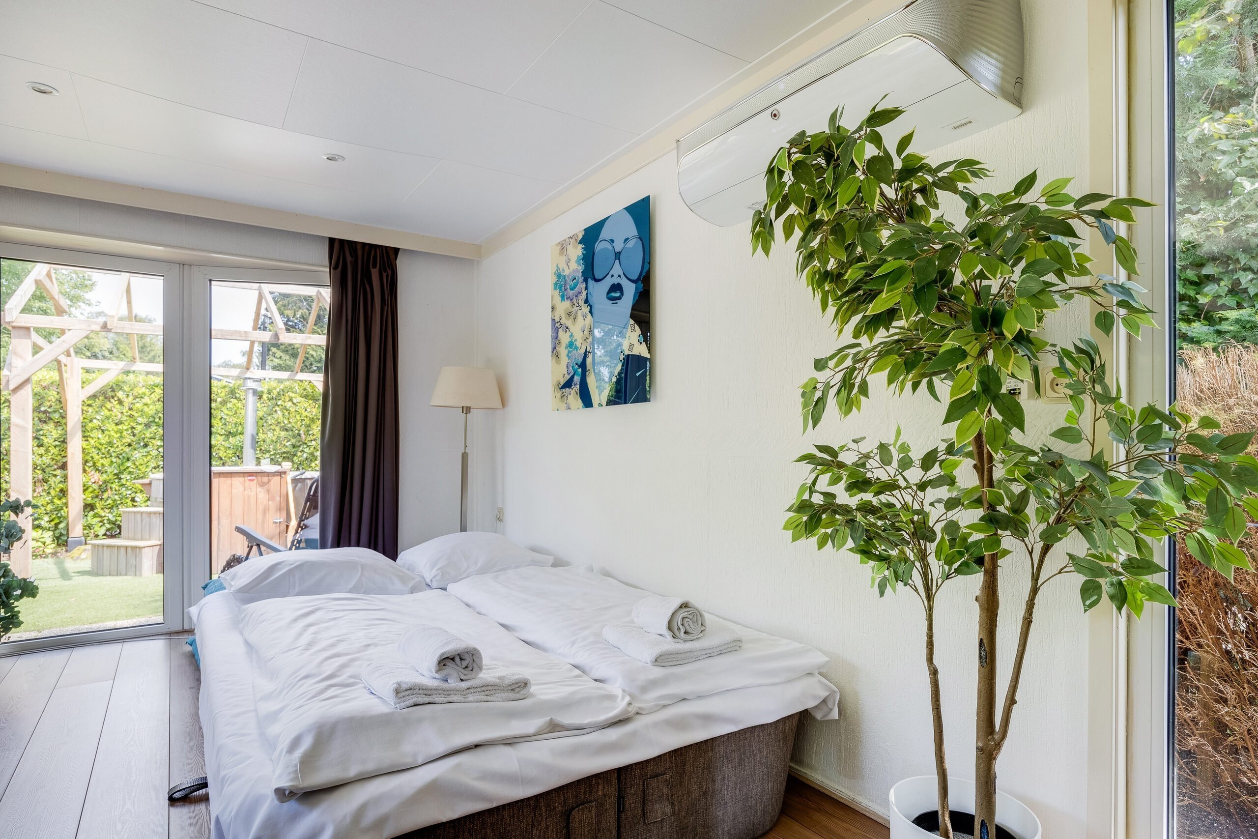 Wellnesshut met eigen bubbelbadsauna 40