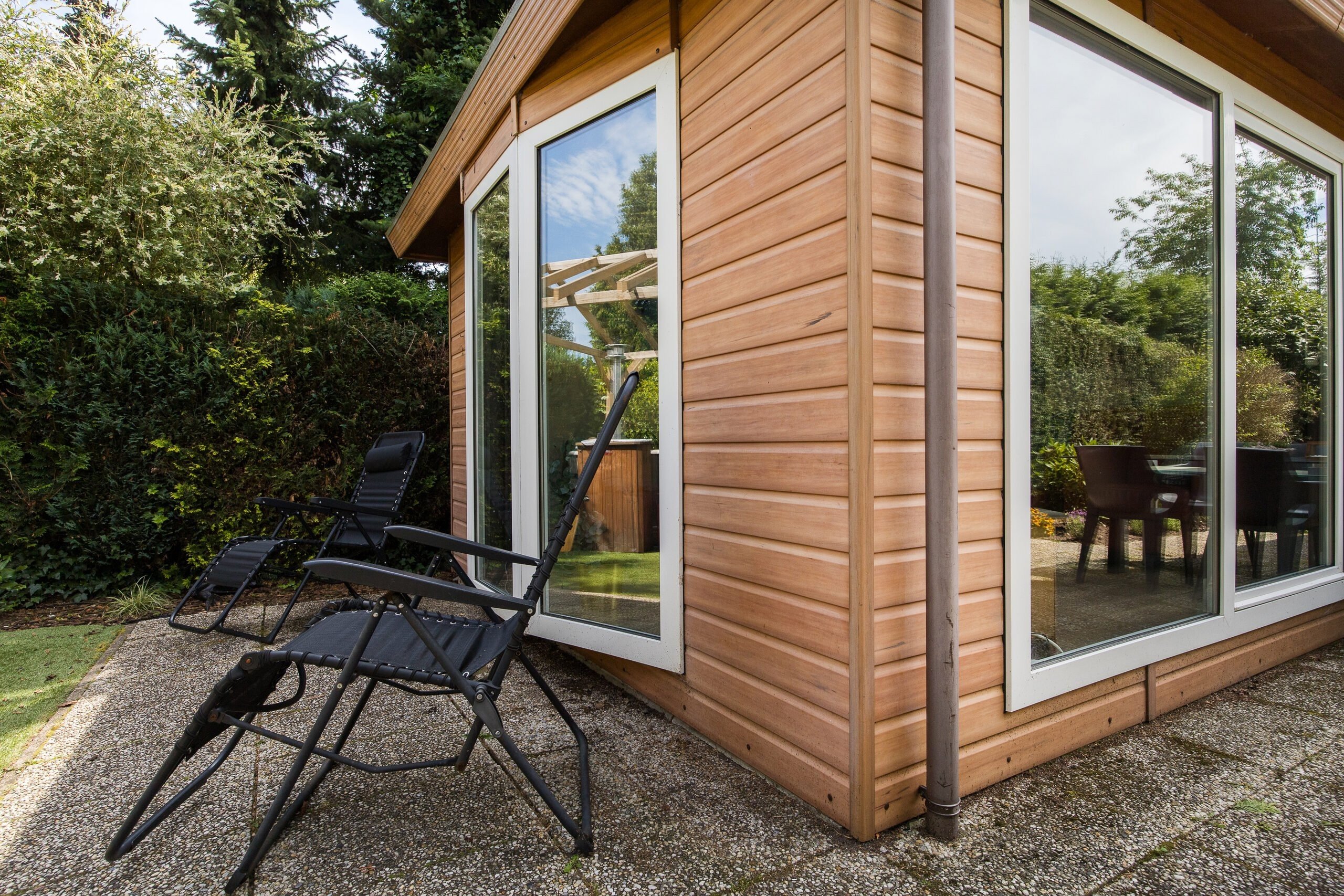 Wellnesshut met eigen bubbelbadsauna 46