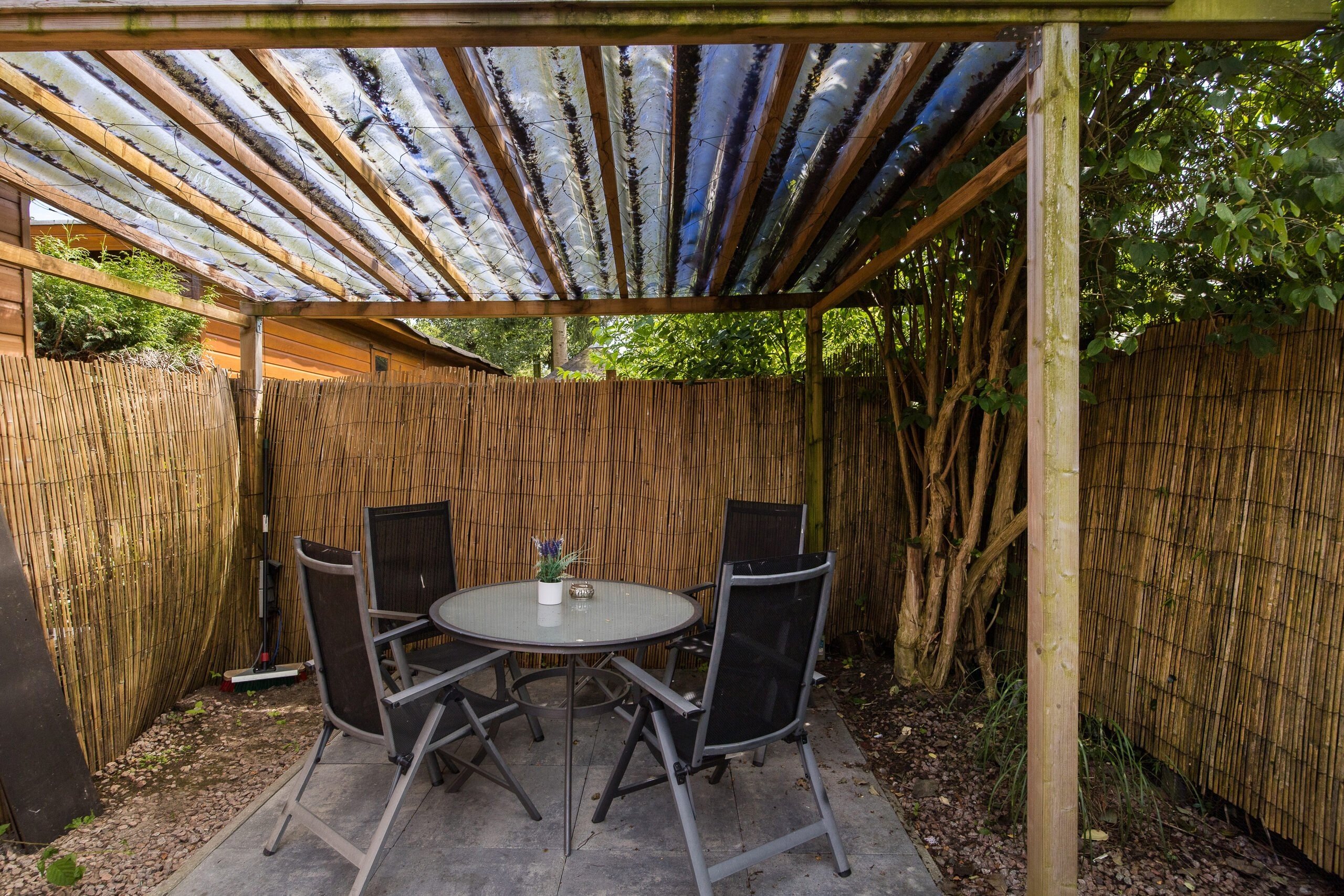 Wellnesshut met eigen bubbelbadsauna 62